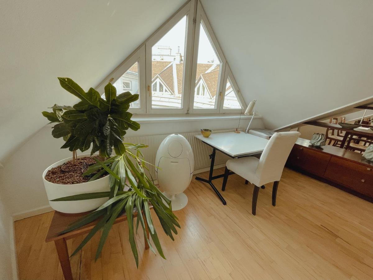 Luxury 150M2 Suite In Most Desirable Area Of Historic Central Відень Екстер'єр фото