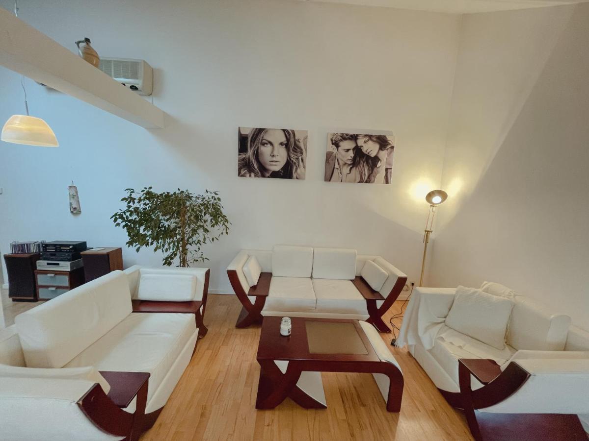 Luxury 150M2 Suite In Most Desirable Area Of Historic Central Відень Екстер'єр фото